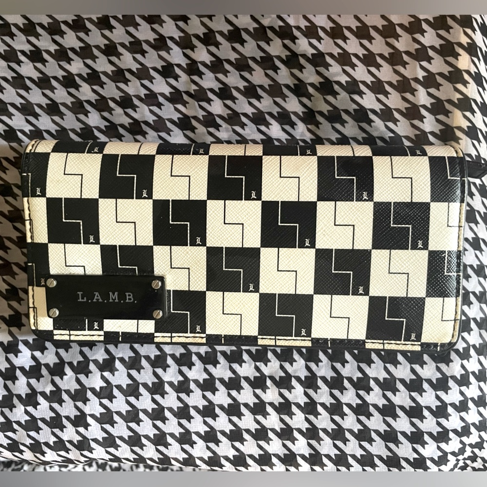 L.A.M.B. Wallet